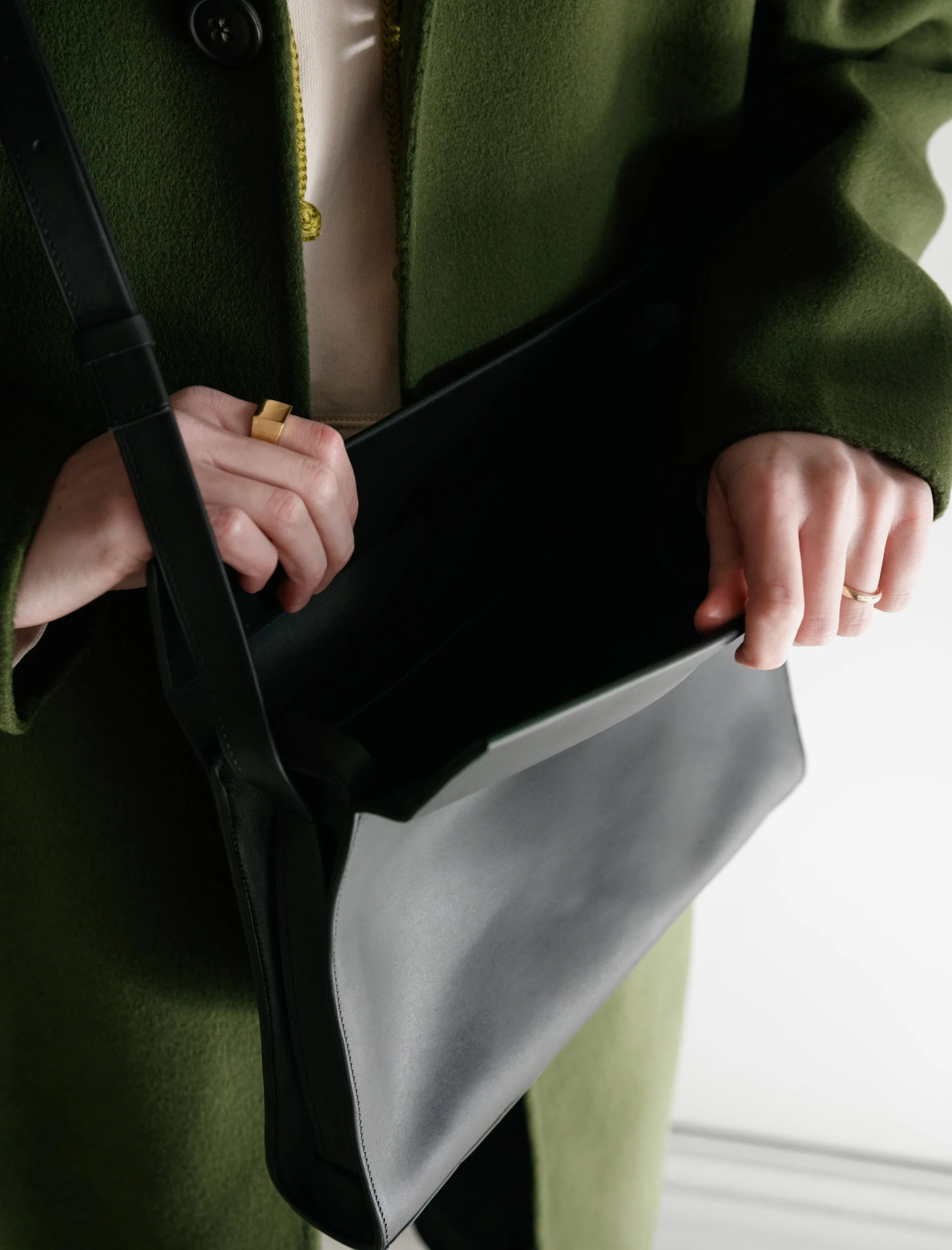 Black Double Calfskin Hitchcock Messenger Bag 987