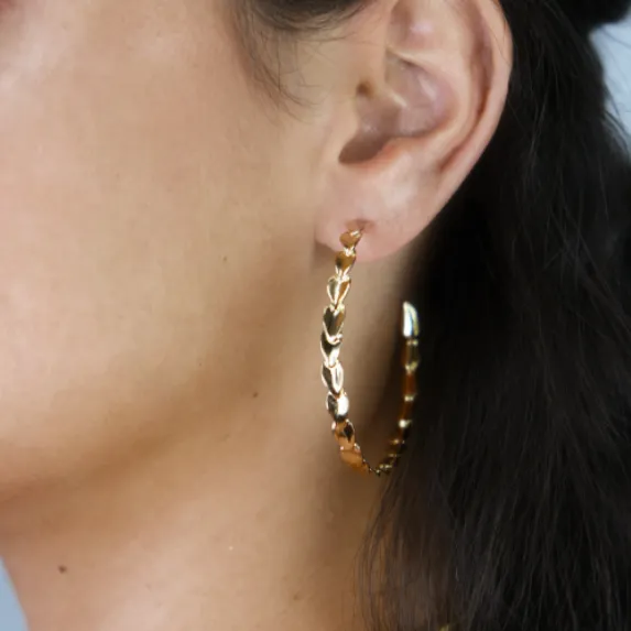 Hagne Leaf Motif Hoops